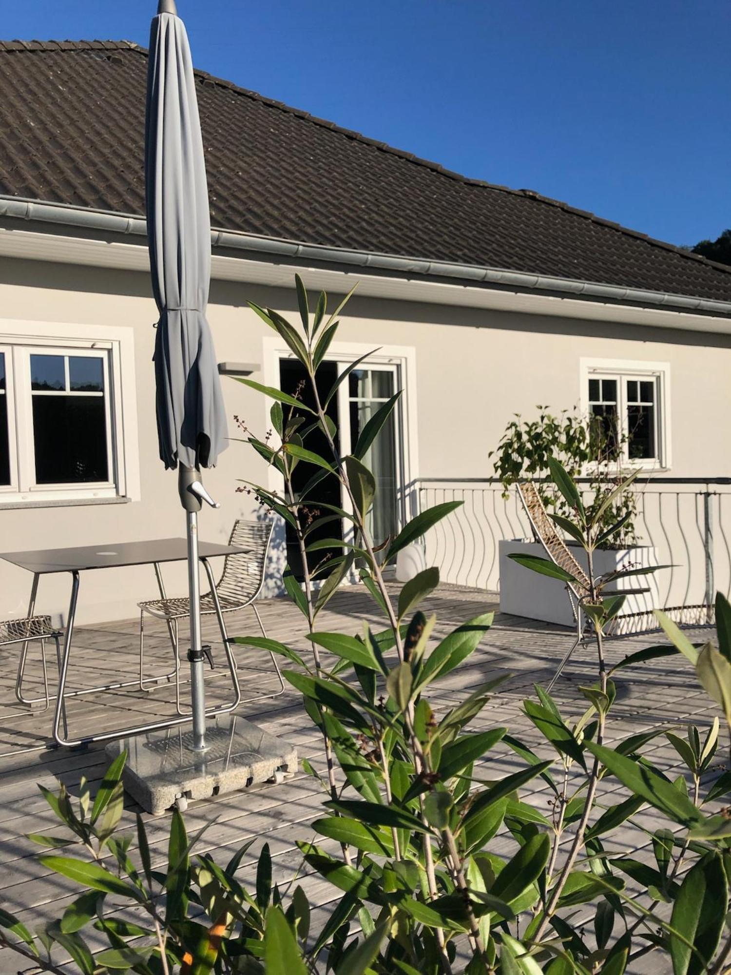Stilvolle Wohnung Fuer 2-3 Personen - Mit Riesiger Dachterrasse Haigerloch Esterno foto
