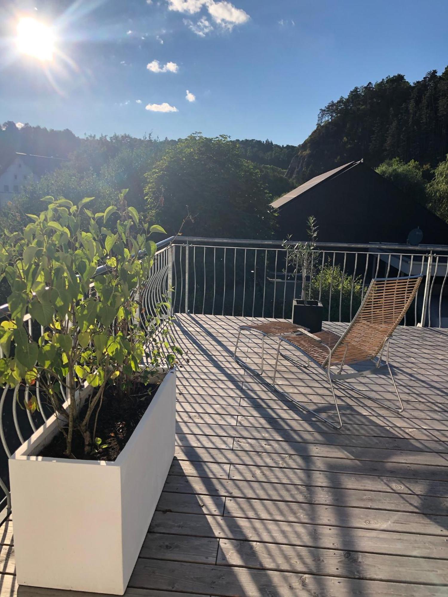 Stilvolle Wohnung Fuer 2-3 Personen - Mit Riesiger Dachterrasse Haigerloch Esterno foto